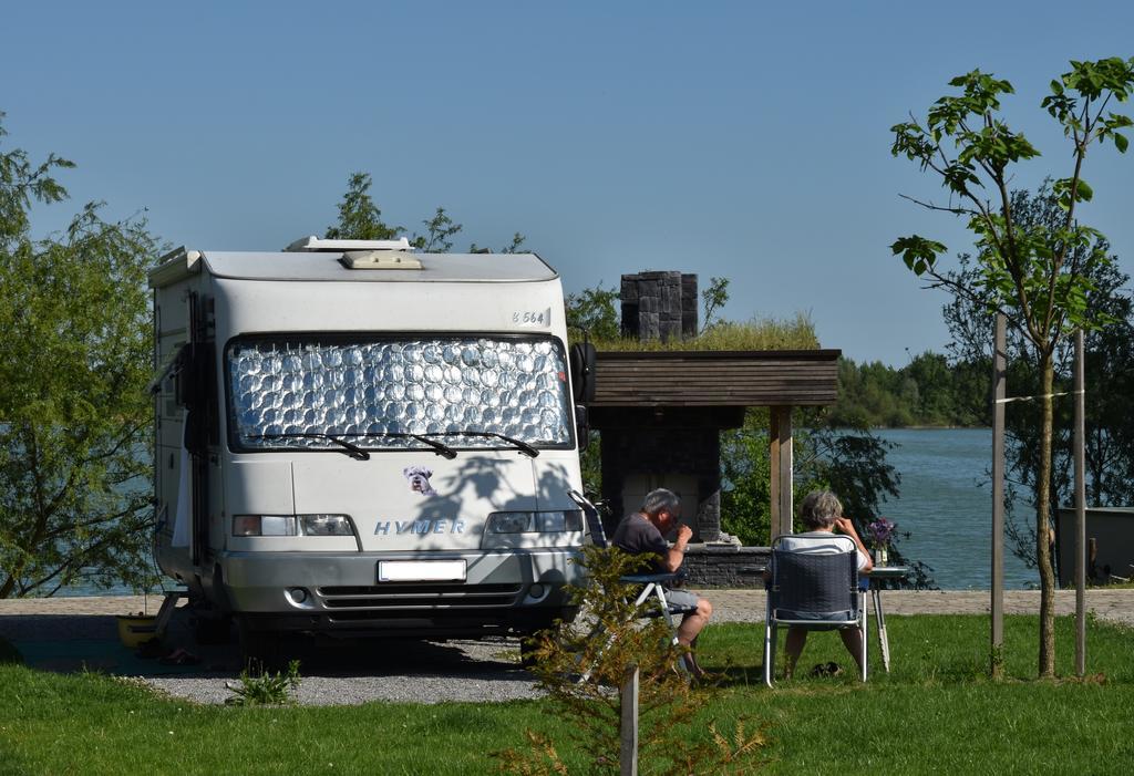 Zagreb Camp Bungalows Rakitje ภายนอก รูปภาพ